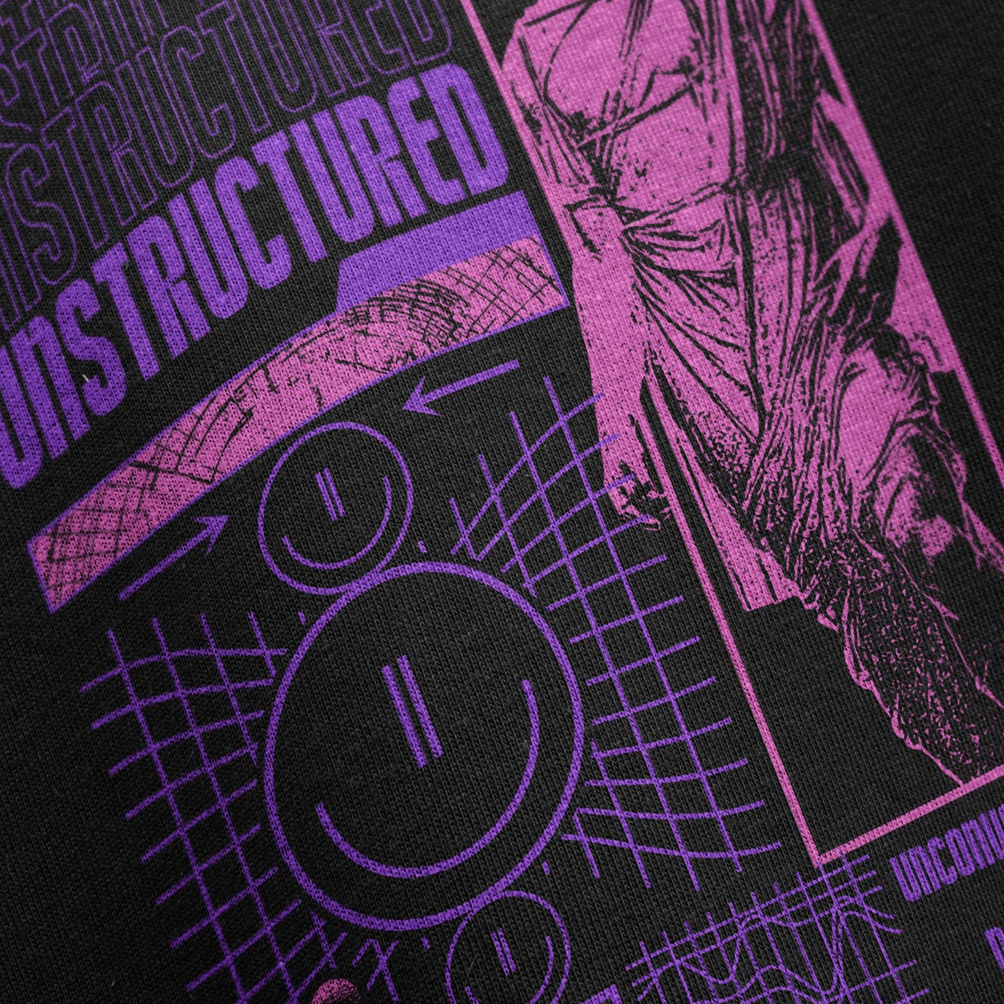 UNSTRUCTURED Vaporwave Statue Graphic T-Shirt